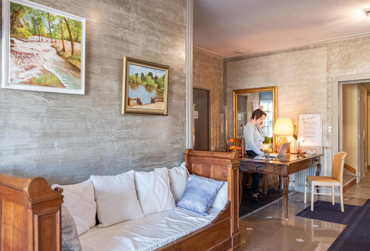 Отель Domaine De L'Echassier, The Originals Relais Шатобернар Экстерьер фото
