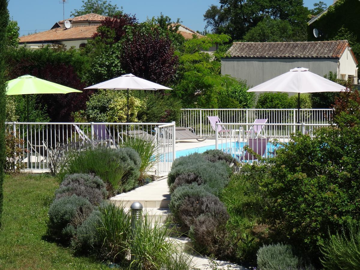 Отель Domaine De L'Echassier, The Originals Relais Шатобернар Экстерьер фото